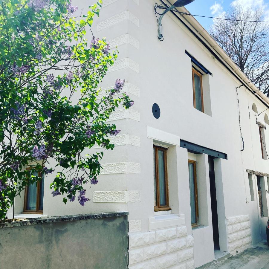 Le Carrosse, La Diligence, Centre Saint Jean De Losne Tarif 2Pers 1 Chambre, Tarif 4 Pers 2 Chambres Exterior foto